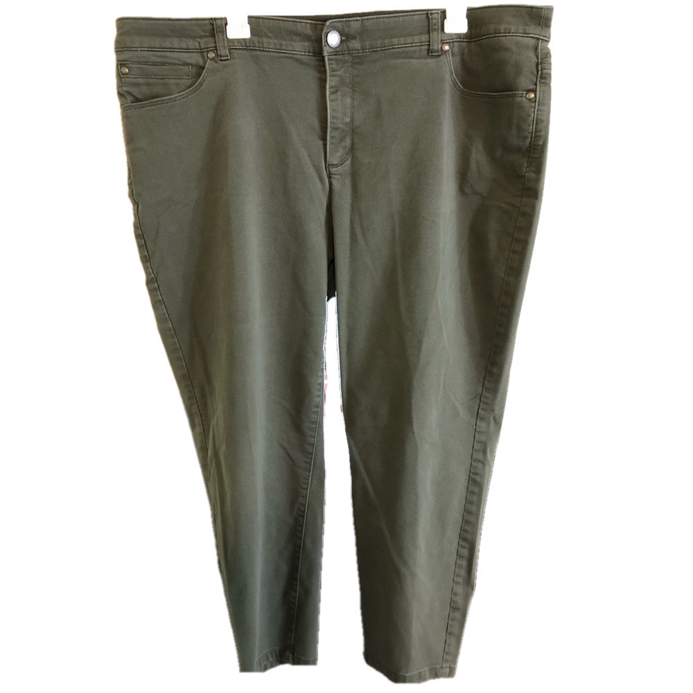 Women’s Plus Size a pants - CJ Banks - Signature Slimming Style - Size 20W - New